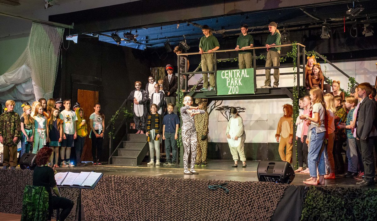 SedPrepArts's tweet photo. Opening night! 🌟🎭🎬
Congratulations everyone!!! 🤩

Performance no. 2 tomorrow night! #itsshowtime 

📸 Steve Cooling 

@SedPrepMusic 
@Cressbrook_Sed 
@Beale_Sedbergh 
@Sedbergh_Prep 

#performingarts 
#Madagascarjr 
#musicaltheatre https://t.co/5qH4hLyvtO