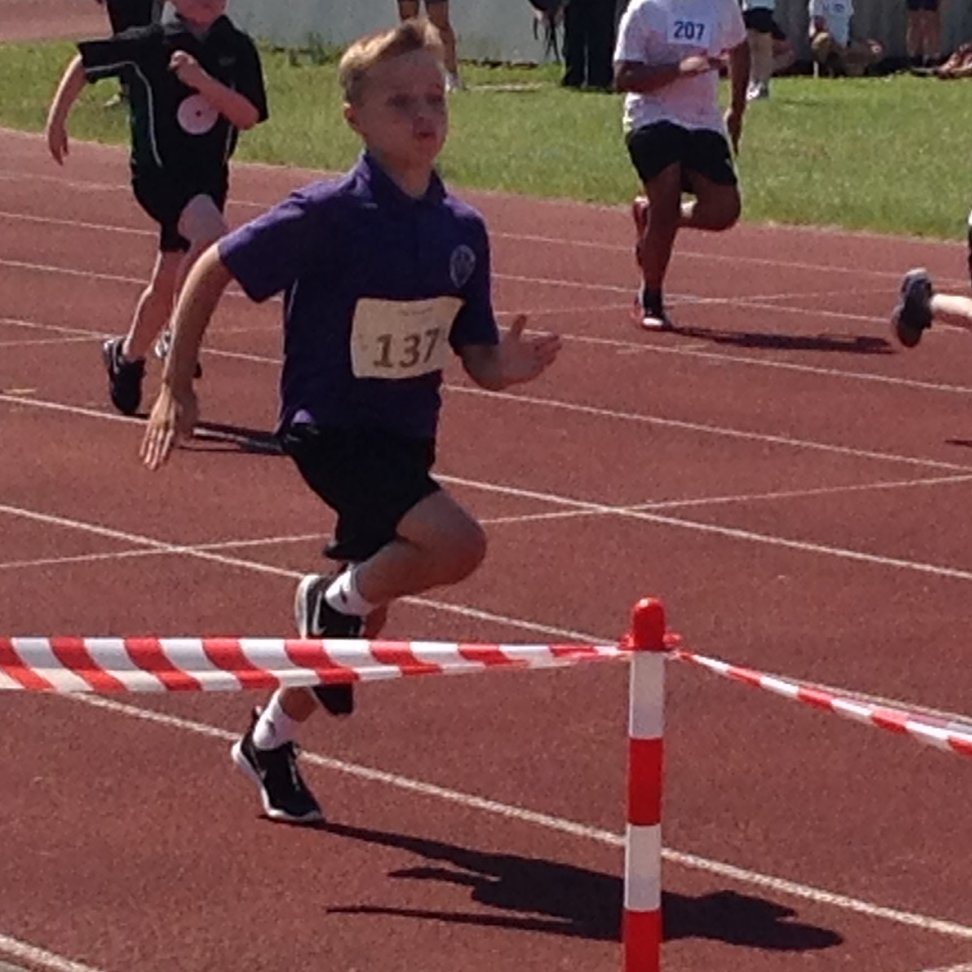 HMAthena6's tweet photo. More photos from our fabulous year 3 and 4 children. @primary_hall @InMAT_ @KETTSchoolSport 
A massive thank you to everyone involved. https://t.co/wfW731GU40