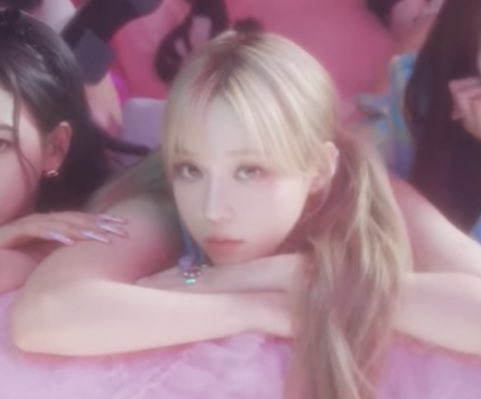 Tess06699285's tweet photo. #에스파 #윈터
#aespa #winterI 
love ❤❤ https://t.co/F2PbIm0Vsp