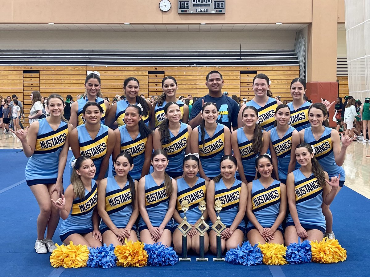 It’s a great day to be a Mustang! UCA Cheer Camp 🏆🏆 Cheer Champs, Overall Game Day Champs; Mustang Stan 🏆 Traditions Award.