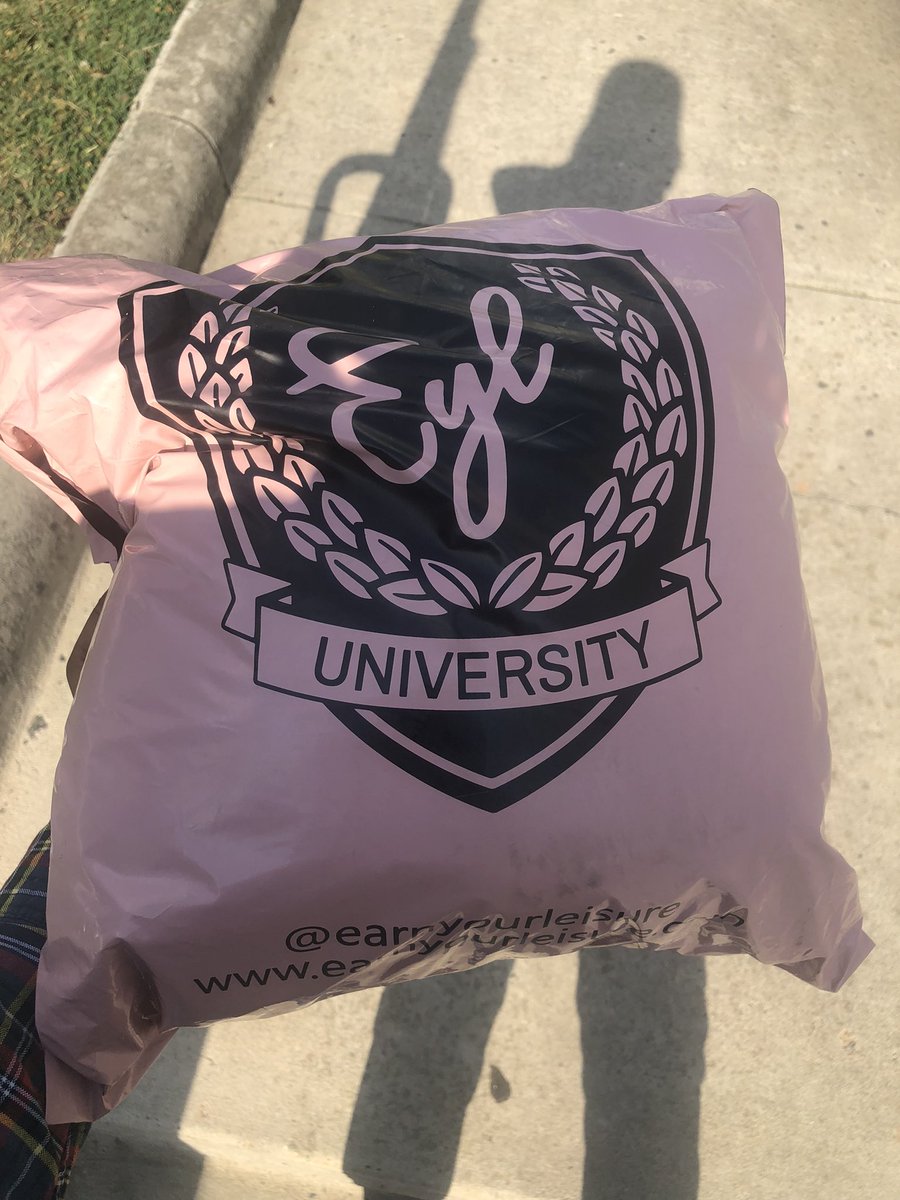 Let me tell y’all my gear came so quick I want to buy more  thank you EYL
<a href="/_masterinvestor/">Ian Jakovan Dunlap</a> <a href="/EarnYourLeisure/">Earn Your Leisure</a>