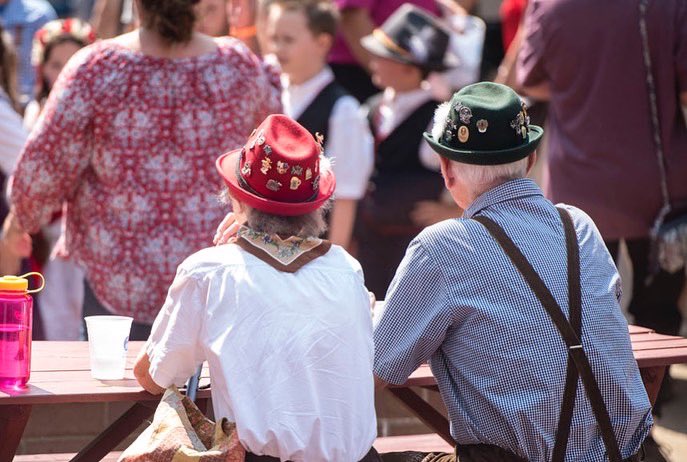 FEST HATS ARE THE BEST HATS! ✨ 
WEAR YOUR FEST HAT TO OLD EUROPEAN FEST! 🍺🥨 

Saturday June 25th  3pm-11pm
Sunday June 26  1pm-7pm 

$5 entrance fee

Live Musik, dancing, homemade European style food, pastries and bier! 

Bierstein holding contest Saturday only 9:30pm