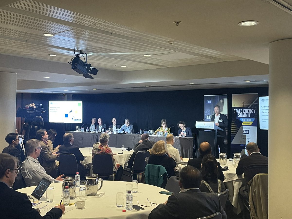 Jess Christiansen tweet media