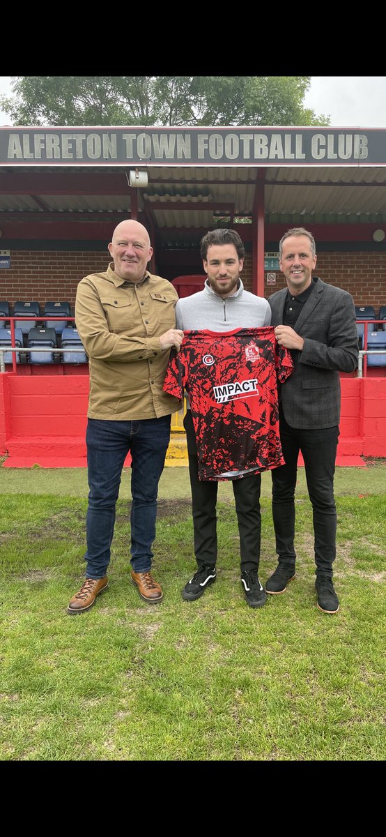 GustoSportsMgt's tweet photo. Absolutely delighted to get this deal over the line for Gusto client @george_cantrill who has signed a 2 year contract @AlfretonTownFC ✍🏻

George has been superb over the past few seasons and will only get better and better and he certainly deserves this contract ⚽️

#teamgusto https://t.co/kiBWyr3igC