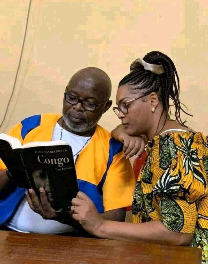 TMasirika's tweet photo. Merci au seigneur pour cette victoire. Mon papa, mon leader, mon mentor est libre. Vive l'État de droit https://t.co/m9YVrGnliw