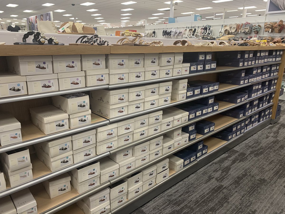 Because Accessories &amp; Shoes make everything Better 😍