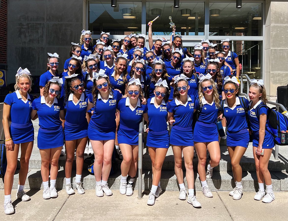 CarmelHSCheer's tweet photo. UCA Masters camp complete! We had a great time learning new skills and working together as a program. Looking forward to a great season! Varsity-best stunt sequence. Congratulations Emma being chosen for All American. JV and Varsity winning superior award #GRIP #CUPA100 #pact100 https://t.co/inbRbbZQsy