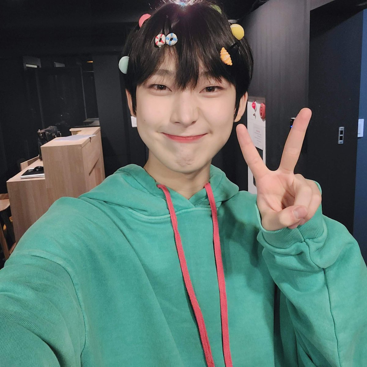 luvjakewon's tweet photo. happy birthday, sunoo ‹𝟹

#OurBrightestStarSunoo
#햇살같은선우의_스무번째여름
#ENHYPEN 
@ENHYPEN_members https://t.co/nbOOxlgkX9