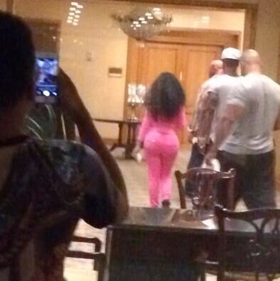 MINAJMEETDAWOO's tweet photo. nicki minaj wearing a juicy couture tracksuit (2014). https://t.co/5Ea813SCUw