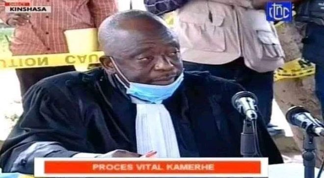 peroluwara1's tweet photo. #RDC, la seule victime de cette pièce de théâtre judiciaire orchestrée par le jouisseur en chef du régime tshilejelu. Que ton esprit le hante et l'empêche de dormir. Kamerhe acquitté, tout ça pour ça ? Justice par terre, pays par terre, udps par terre, kcki ns reste : le chasser. https://t.co/Ow0Dcg1A9M