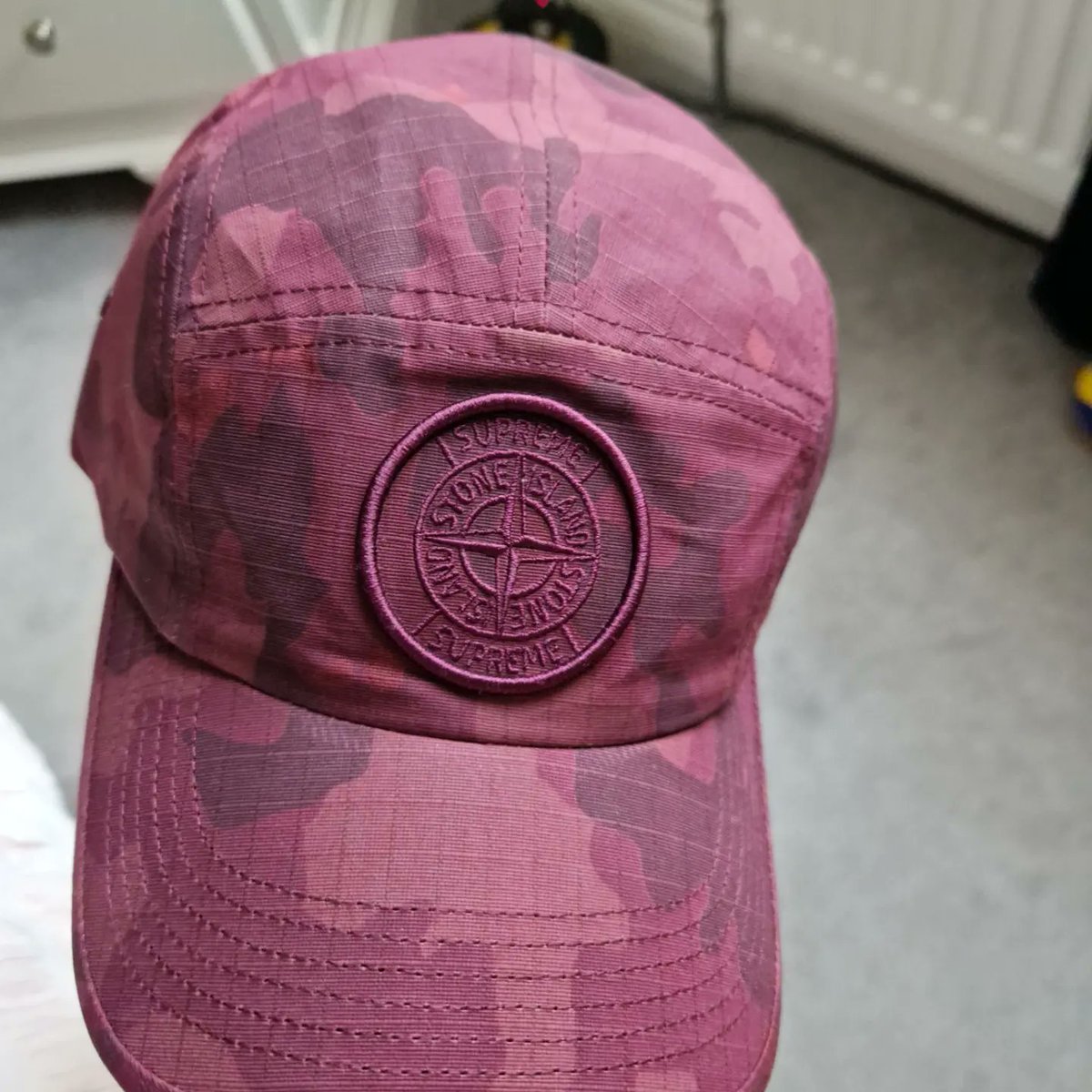 Stone Island x Supreme Camo Cap 

Brand new with tags 

£120 (incudes frist class postage)

PayPal preferred for buyers protection.

PM me for more pictures or questions