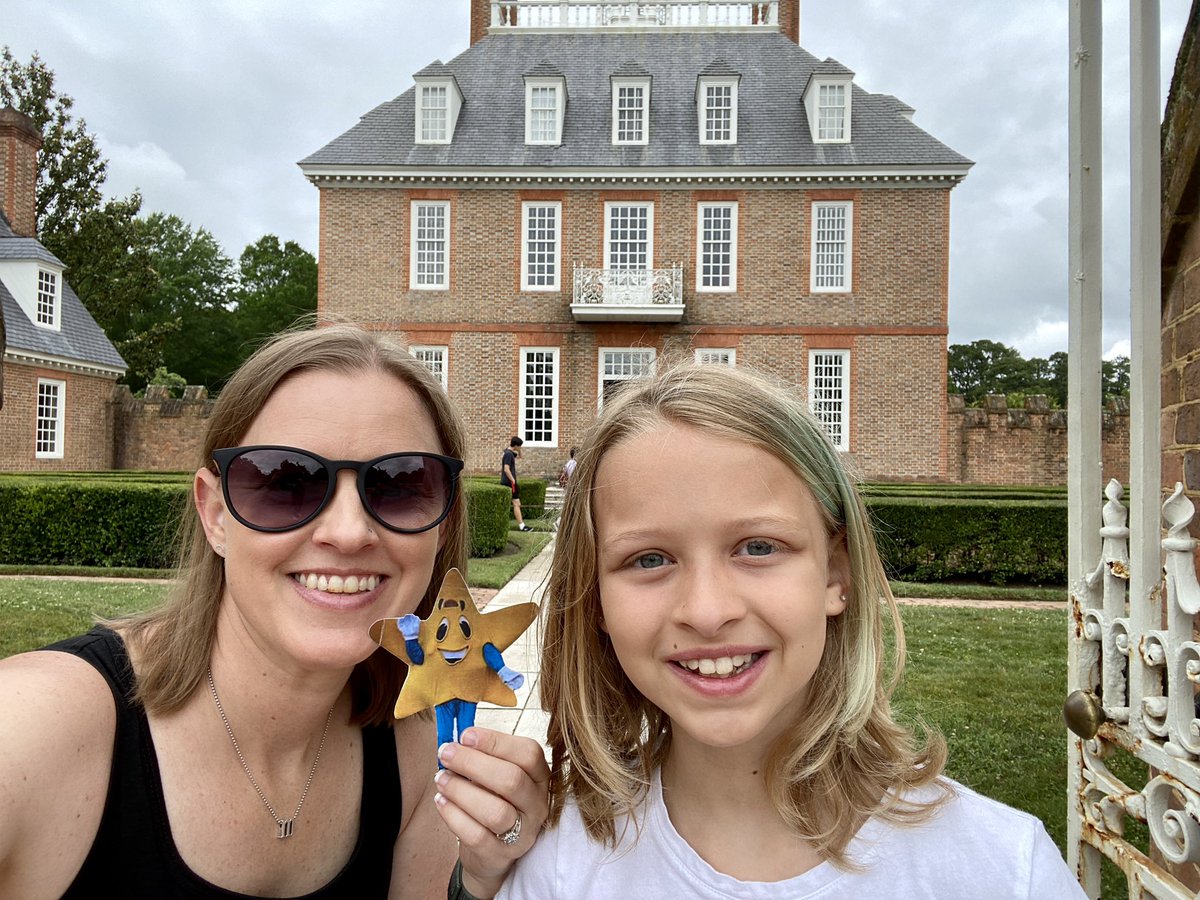 brandimarkham's tweet photo. Today TQ Star checked out the Governor’s Palace at Colonial Williamsburg! @AES_TQStars https://t.co/QOe0F9rD8E