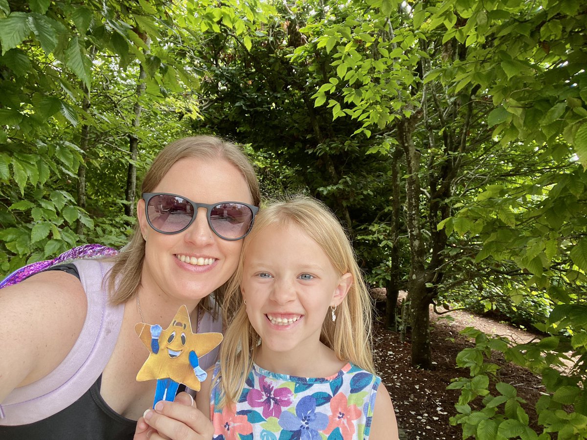 brandimarkham's tweet photo. Today TQ Star checked out the Governor’s Palace at Colonial Williamsburg! @AES_TQStars https://t.co/QOe0F9rD8E