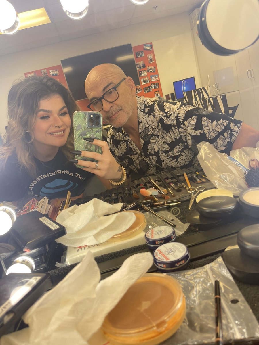 lagacemc1's tweet photo. Hair ✅ Makeup✅ Hype team✅ 

I really love #lifeatatt, I’m on the edge of my seat waiting to see what other opportunities there are. 

Catch me in the Brandshop 🥹❤️‍🔥 @GreaterLakesMkt @Joelattstanley @CommingsDesmond #makingwaves https://t.co/8vh31XqU0A
