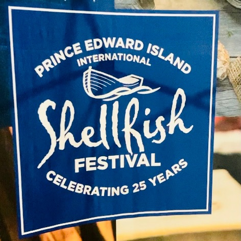 smartestkitchen's tweet photo. Thanks for the tunes, seafood & swag today @PEI_Shellfish ! Find all the details on the event schedule & tickets here ~ https://t.co/qhY1WtHcXh #WeKnowFood #PEIFoodStory #PEISeafood #PEIShellfish #PEI #ShellfishFestival #PEIShellfishFest https://t.co/75pSvV3Krb