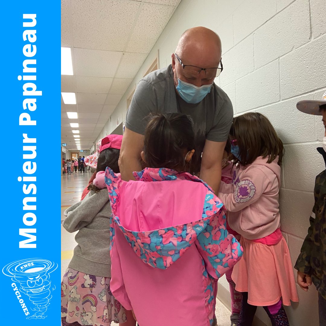 KWBilingual's tweet photo. Monsieur Papineau not only keeps our school safe and clean, but he is the best zipper helper around!

#kwbs #kwbilingual #bilingualeducation https://t.co/lHrdqMPrFa