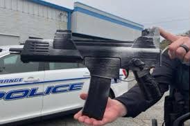 AllMadeToSlave's tweet photo. @RalphrueA @CryptoPat123 @FactsFantasy @AttorneyCrump Injection of lies exposes they know their own argument is weak.
1. Lies by commission:
(a) It was a water gun.
(b) #EthanLiming didn’t have a gun.
(b) Used wrong Gun Ex.
2. Lie by omission:
(a) Left out;
(i) #EthanLiming brought violence to #Akron3
(ii) Warning
(iii) Videos https://t.co/0Nro2sQZDX