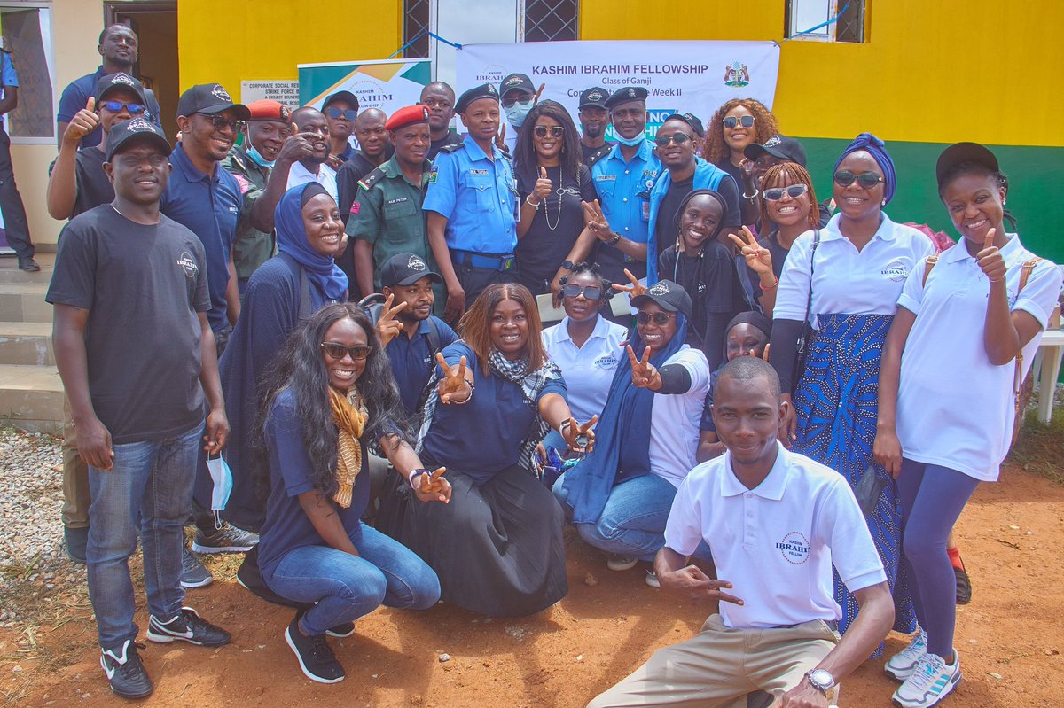 KDSG_KIF's tweet photo. together toward the peace and security of Kakura Village. (7/7)
#KashimIbrahimFellowship #KIF #KDSG #LeavingNoOneBehind #CSWII #KadunaStateGovernment https://t.co/FpteKYubjz