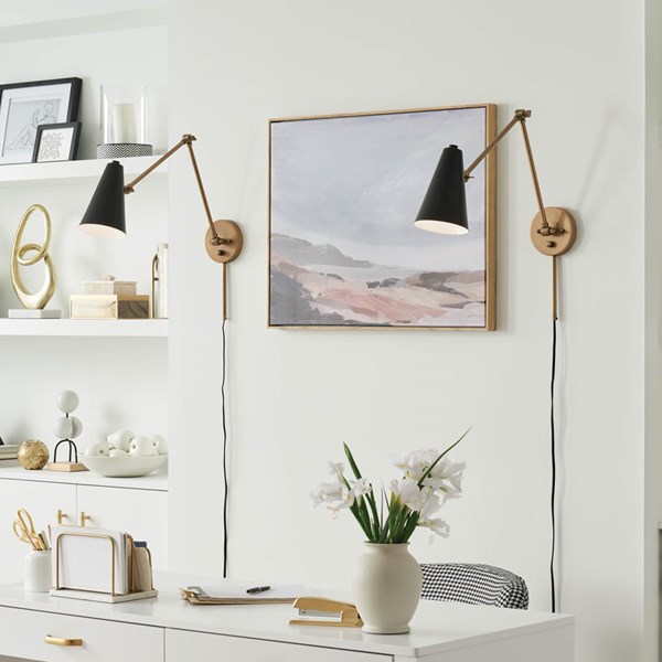 lehnerdesigns's tweet photo. Looks like Brass is back in a big way from Kichler Lighting's Summer 2022 Introductions.
#interiordesign #lighting #newintros #kichlerlighting #interiorlighting #brassfinish https://t.co/KzTwKkAKvv