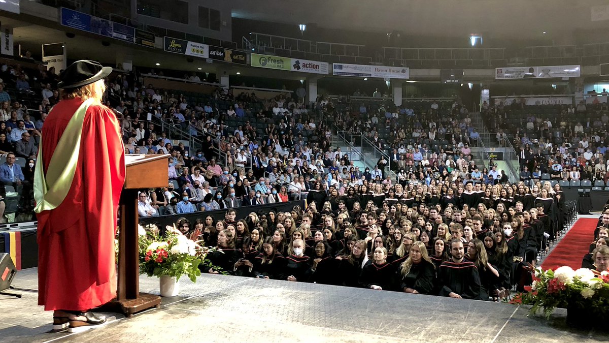 We’ve been #Celebrating Convocation at @QueensuSON & @QueensuHQ this week.. Congratulations to the #Nursing & #HealthQuality #ClassOf2022 #ClassOf2021 #ClassOf2020! #Proud @QueensUHealth @QueensuHQ @Mona_Sawhney @LaurieGedckeKer @katekemplin @janephilpott @canadanurses @ICNurses