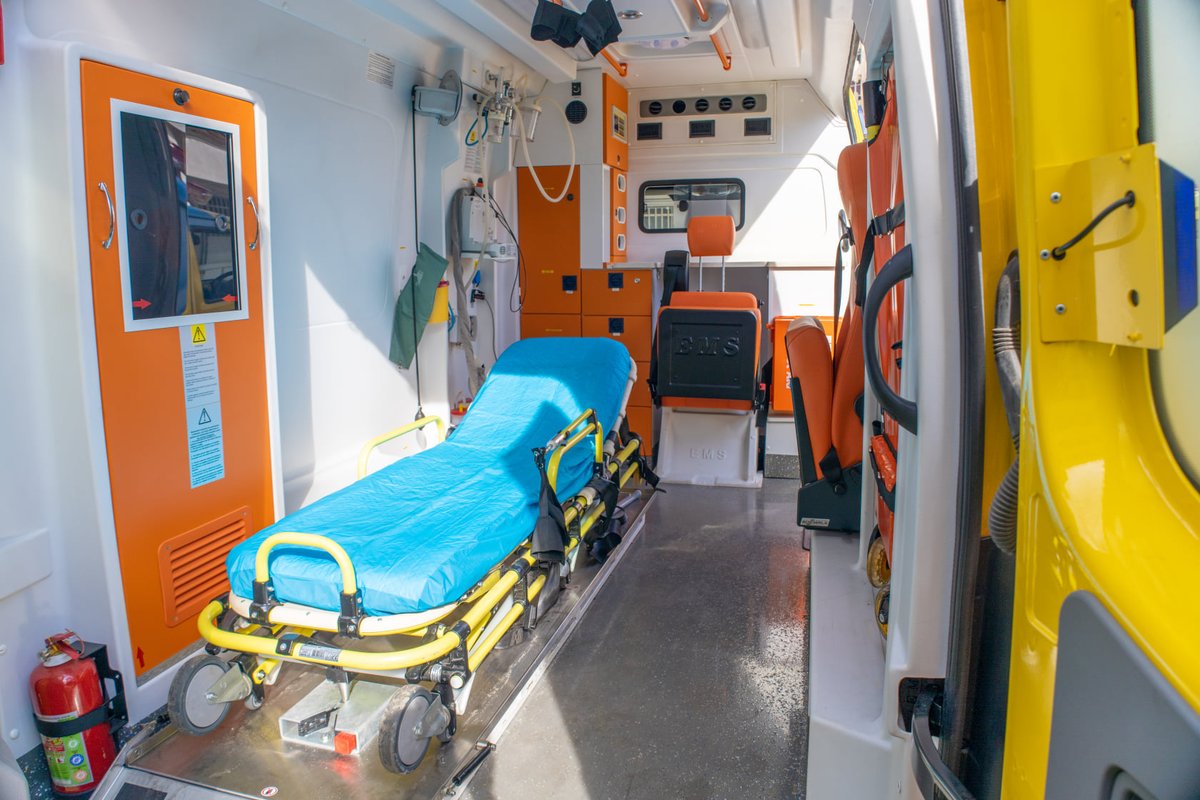 Le personnel de Santé de Strategos Medical Solutions (SMS) se tient à votre disposition avec ces ambulances modernes médicalisées pour toute urgence dans la ville province de Kinshasa et ses environs.
Numéro d’urgence :104
Informations :104