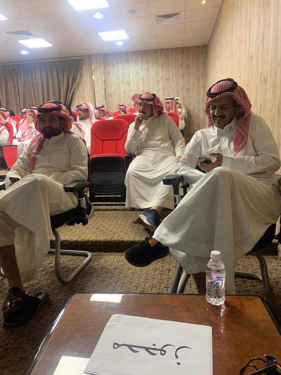 CpdKku's tweet photo. قدمت وزارة النقل والخدمات اللوجستية بالتعاون مع #مركز_الأشخاص_ذوي_الإعاقة الممثل بـ #عمادة_شؤون_الطلاب دورة " إدارة الجودة الشاملة " مترجمة إلى لغة الإشارة مع المترجمة: ريم عسيري للموظفين من ذوي الإعاقة السمعية. 

#جامعة_الملك_خالد https://t.co/JcP20WmchW