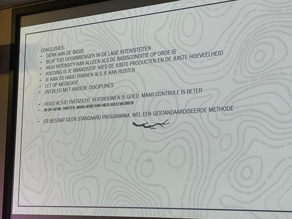 Take home messages van @AukeHam <a href="/Nicohofman/">Nico Hofman</a> en @marchanou - trainen bij PICS:
👉🏽 Train genoeg in de lage intensiteiten
👉🏽 High intensity alleen als basisconditie op orde
👉🏽 Voeding is brandstof
👉🏽 Train zo hard als je kunt rusten
#icu_reach #icrevalidatie <a href="/PACA_Aalsmeer/">PACA</a>