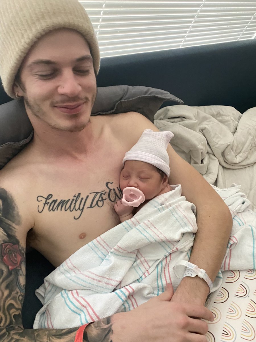 gianazell's tweet image. I love you more than my words will ever allow me to explain. You are my whole heart and soul. #LLL #LongLiveLoganShymac 
Rest in paradise my sweet monkey. 

gofund.me/65f927ee