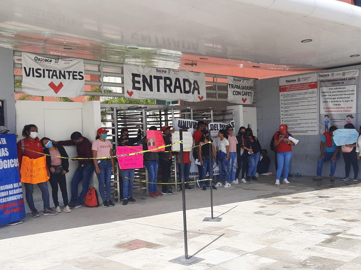 Omar_Aguilar212's tweet photo. Bloqueo en Ciudad Administrativa https://t.co/rDLsyM9rym