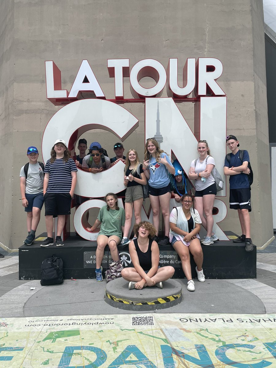 Congratulations to our grade 8 graduates! ⭐️ Graduation is bittersweet…while we will miss you, we are excited to see the amazing things you will bring to the world! <a href="/OaklandScotland/">Oakland-Scotland School</a> <a href="/GEDSB/">Grand Erie District School Board</a>