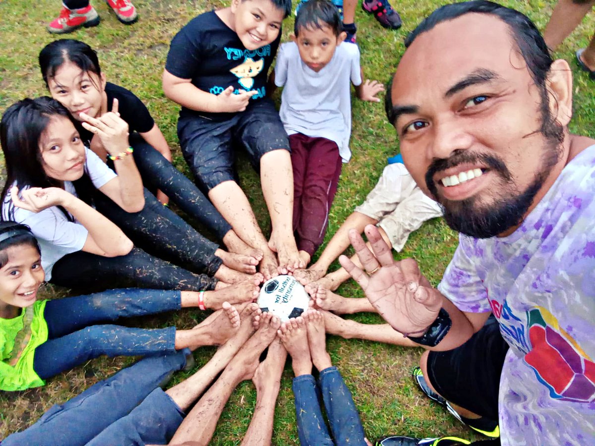 TheOfficialFFH's tweet image. Together we can beat #OSAEC! 👊