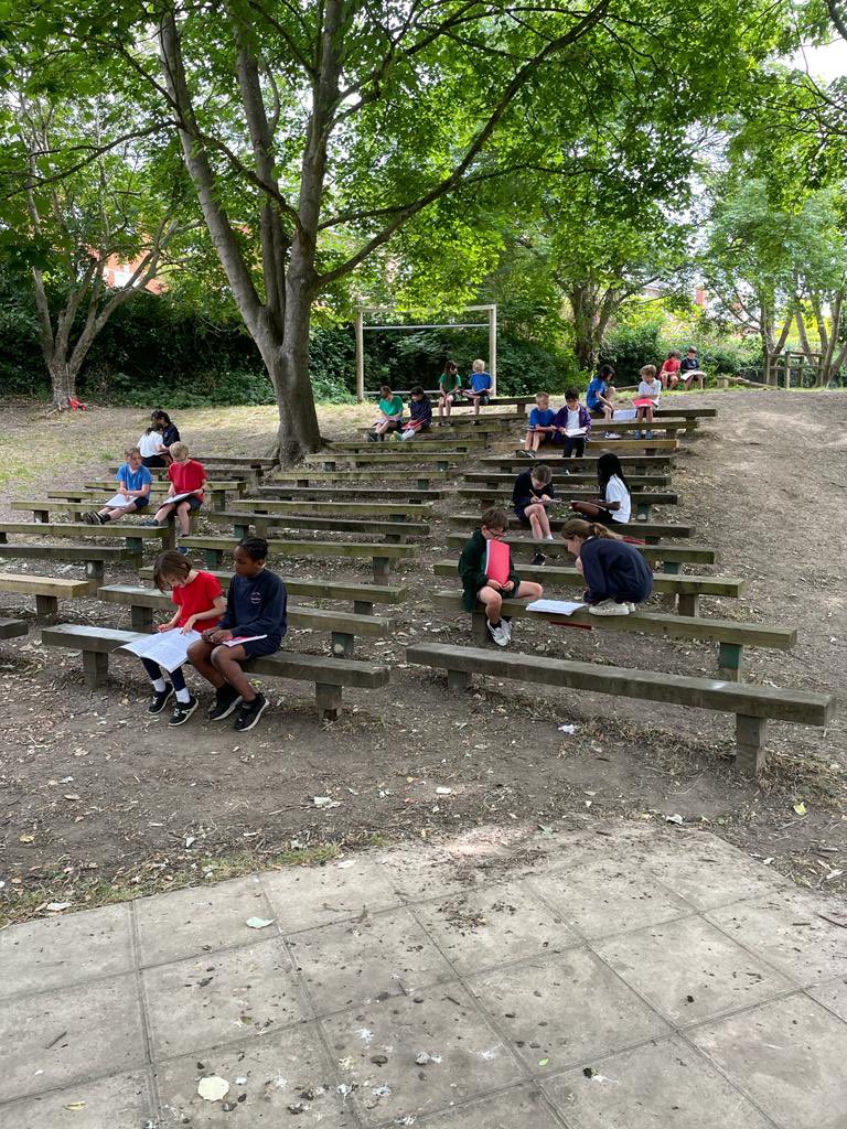 HTPDSchool's tweet photo. Making the most of our outdoors, 4N read their adventure stories to each other today. #zestforlearning https://t.co/8usTG4eVHa