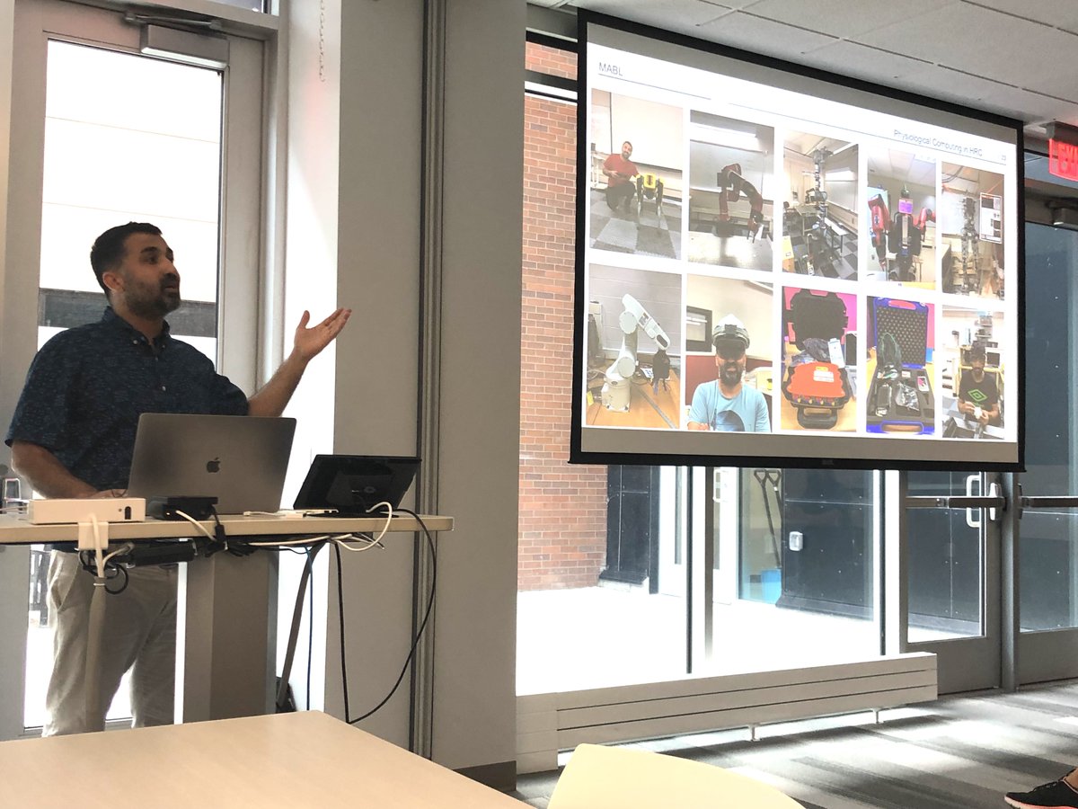 AWAREAINRT's tweet photo. #AWAREAI Trainee Celal Savur spoke to undergraduate researchers about: A Physiological Computing System to Improve Human-Robot Collaboration by using  Human Comfort Index at #RIT's 2022 REU Graduate Study and Research Symposium. He also served as panelist.

#NRTAI #AWAREAI_Track2 https://t.co/sGwZ9aiwLx