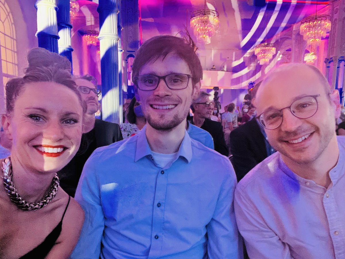 Los geht’s : nominiert für Grimme-Online-Award #goa22 für „Slahi“ - heute Abend hier mit ⁦<a href="/BastianBerbner/">Bastian Berbner</a>⁩ und ⁦⁦<a href="/olepflueger/">Ole Pflüger</a>⁩ in der wunderschönen Kölner Flora // ⁦@NDRpresse⁩ ⁦<a href="/johngoetz/">John Goetz</a>⁩ ⁦<a href="/BarbaraBiemann/">Dokumania</a>⁩ @grimme_institut⁩