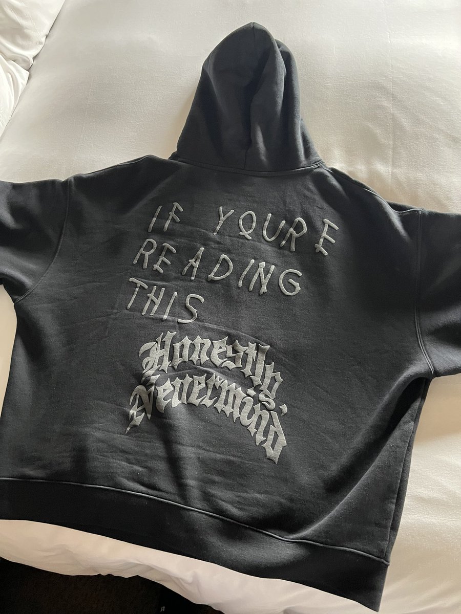 GordoSZN's tweet photo. I will never lose this hoodie…. https://t.co/TdyW8pW3q6