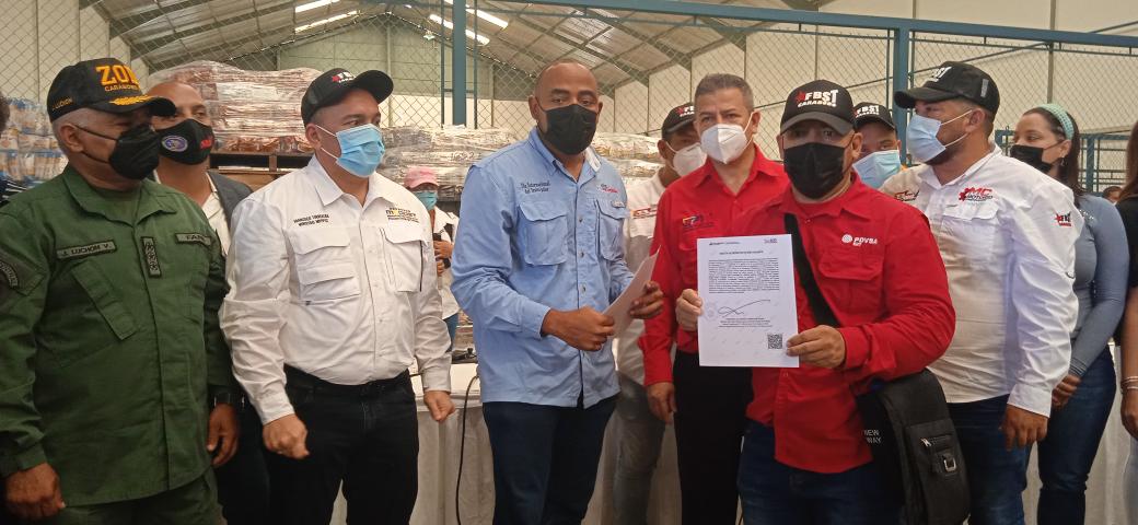 #EnFotos 📸 Desde la planta de Alimentos La Lucha, ubicada en Guacara, Edo. Carabobo,más de 600 trabajadores y trabajadoras de diferentes entidades de trabajo, fueron certificados como vocer@s #CPTT. 

#PrevenirEsSalud