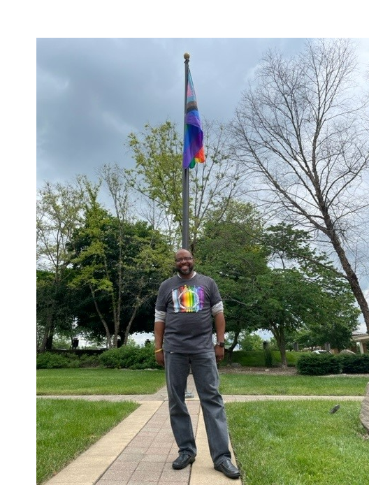 DevrayKirkland's tweet photo. Being a ally is more than just something we should do during a specific month of the year. Let's keep pushing to make our organizations and the world better for everyone! It takes all of us! #CardinalHealth #PRIDE2022 #LeadershipIsEverything #DiversityEquityInclusion https://t.co/mYghT8lEKZ