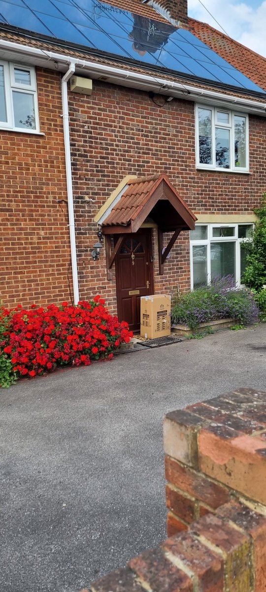 CBhatheja's tweet photo. @evridelivery How about delivering to the correct address before leaving unattended at the wrong address and marking as signed for? https://t.co/tI9Ef4nrFy