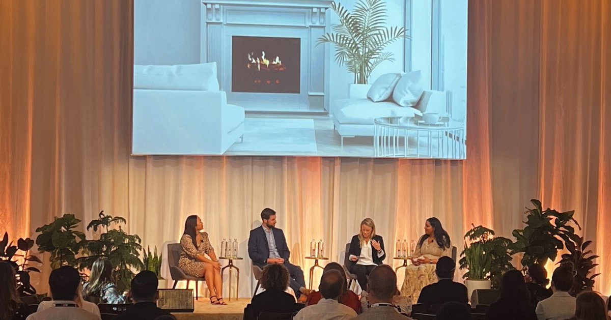 Navan's tweet photo. TripActions customer @Patreon discussing our travel, corporate card, and expense management solution at #TraverseLocal in San Francisco: "There's a world outside of America... the fact that you can get reimbursed in local currency is huge for us." https://t.co/IAnxzCkawY