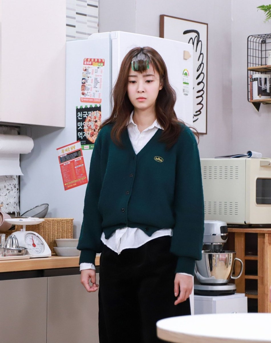 choiyebins's tweet photo. JWide company posts behind the scenes of yebin from #ItsBeautifulNow 💗

ps. sorry for being MIA, I needed a break, but I'm back now 😋🫰🏻

#ChoiYebin #최예빈 https://t.co/QeT7f0LgCk