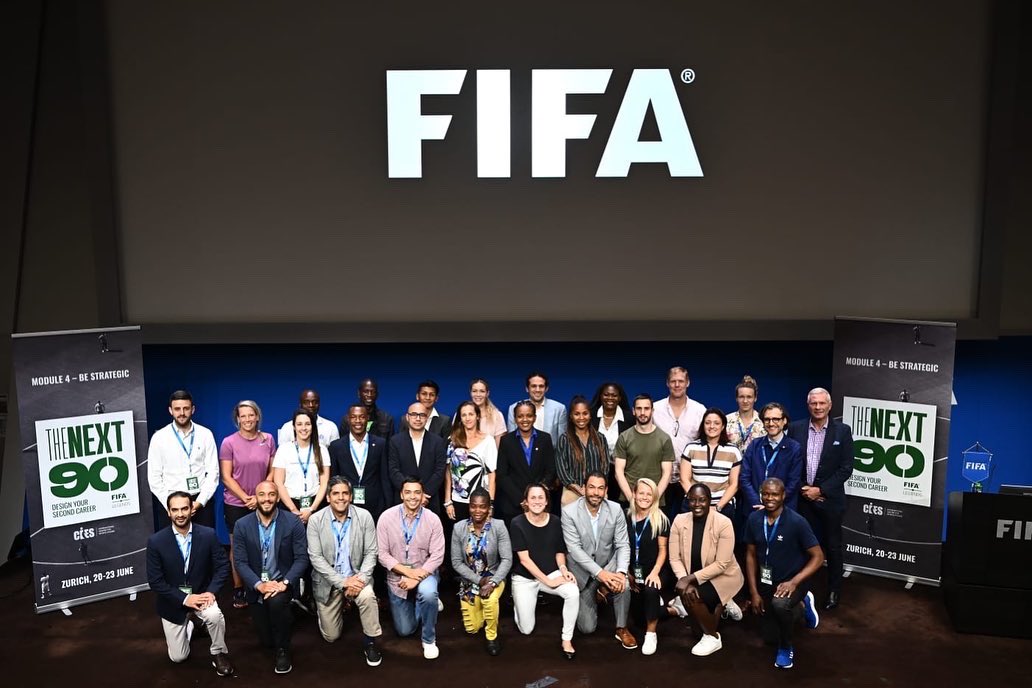 juliasimic's tweet photo. Great week of learning about business strategies 📉📚 but more importantly working and rising together 🤜🏽🤛���� 🆙 #thenext90 #fifa https://t.co/flhP2Zrfjv