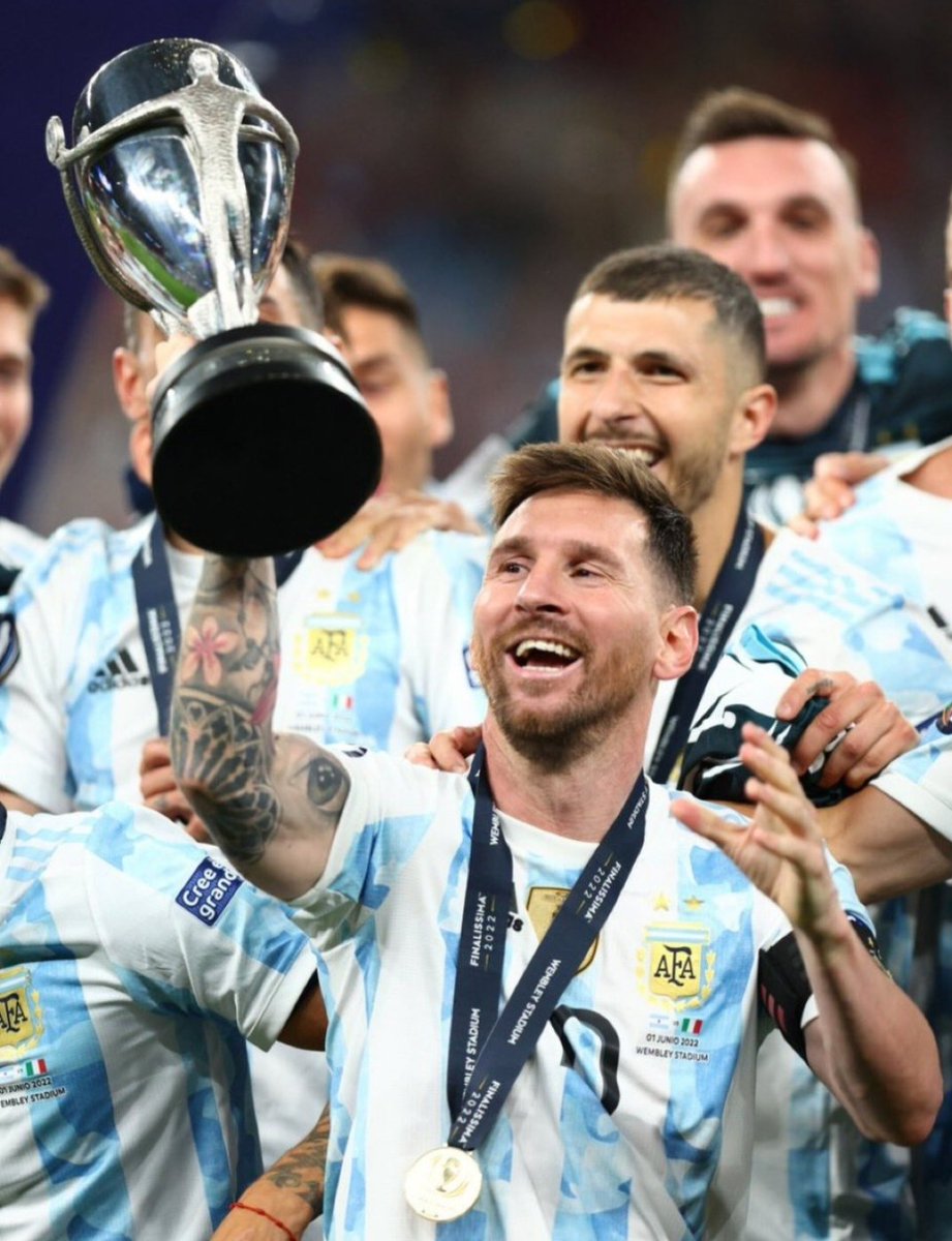 bebaslachara_'s tweet image. Like this tweet if you think leo messi will win fifa World Cup 2022