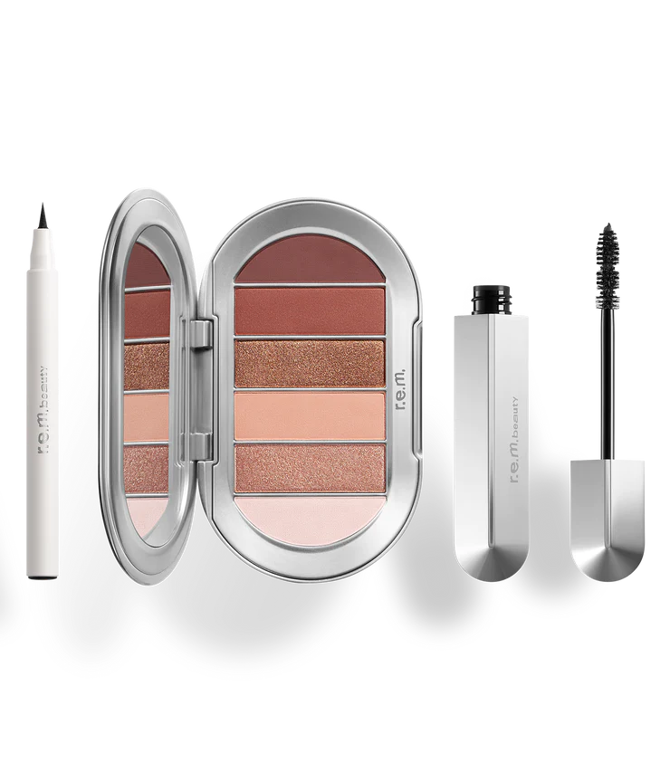 ArianaWorldHQ's tweet photo. 100% of the net proceeds from the “signature eye set” will be donated to 18 organizations that advocate for trans youth in US states currently targeted by anti-trans policies. 

🔗 https://t.co/ed5ZwVEOHN https://t.co/C60mVtYVsw