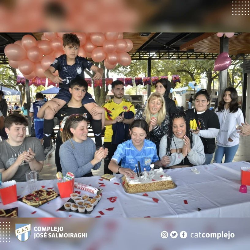 catcomplejo's tweet photo. #Institucional 

Porque no todo es deporte en nuestro Complejo, también contamos con el quincho y los asadores en dónde podés celebrar en familia, con amigos. 

Para más información 
381 350-7733

#VamosDecano💪💙🤍 https://t.co/1Ksfxgx3RL