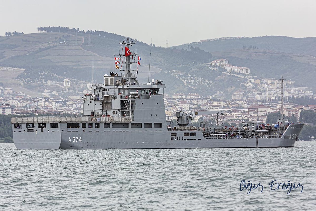 OguzEroguz1's tweet photo. #TurkishNavy's logistic support ship #TCGYzbGüngörDurmuş #A574 https://t.co/zw4aT1drcW