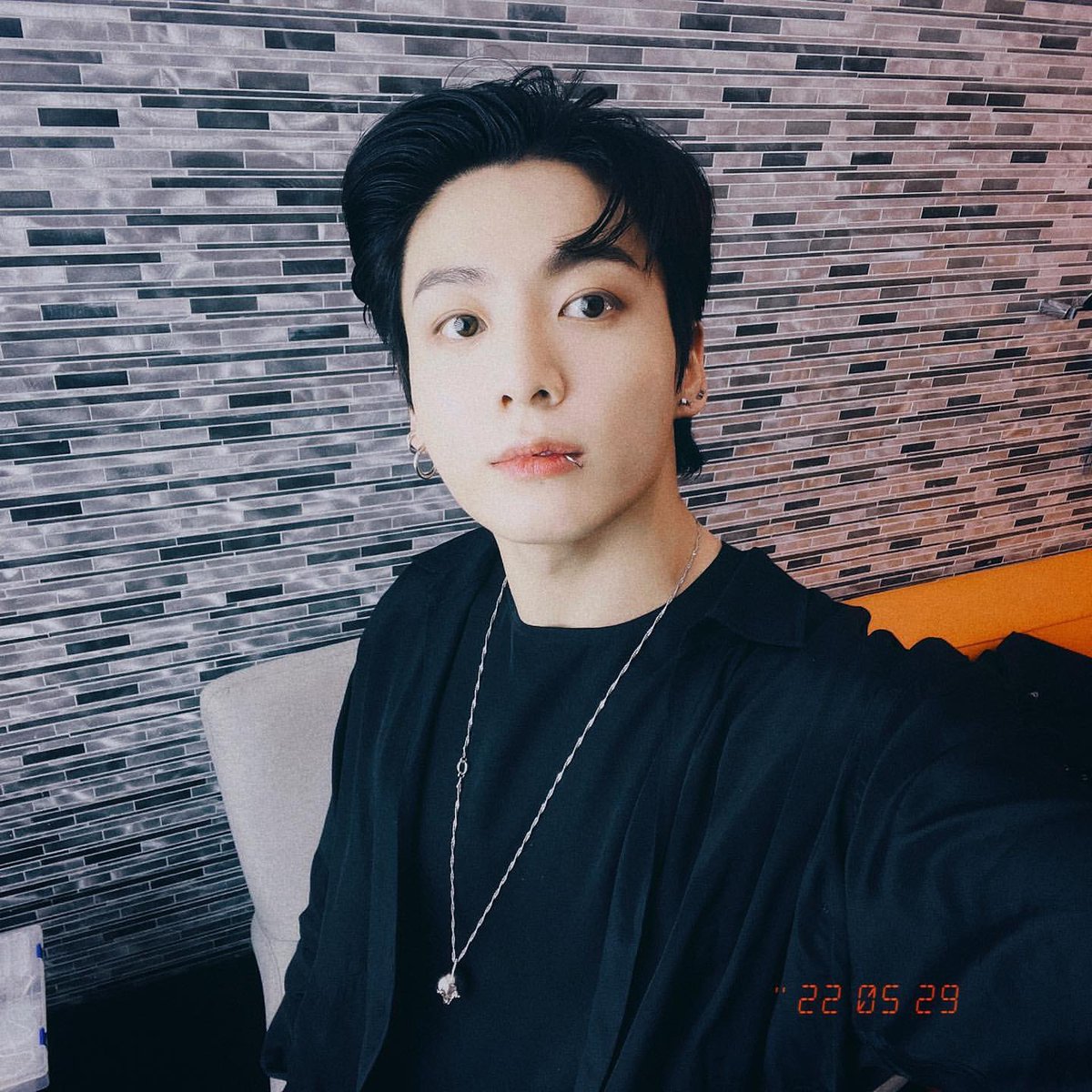 btsbaragi__'s tweet photo. 220624 Jungkook on IG https://t.co/dISKdu0Fzc