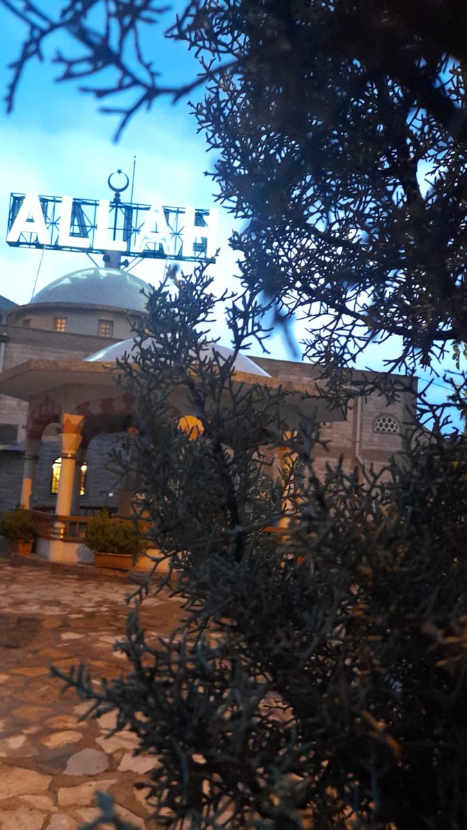 ofgundogdu's tweet photo. Gören bizi sanır deli
Usludan yeğdir delimiz #Allah #galibîvakfı #tekye #tekke #tevhid #ask #tasavvuf #metafizik #metaphysics #derviş #dervish https://t.co/06Ve3QPlqn