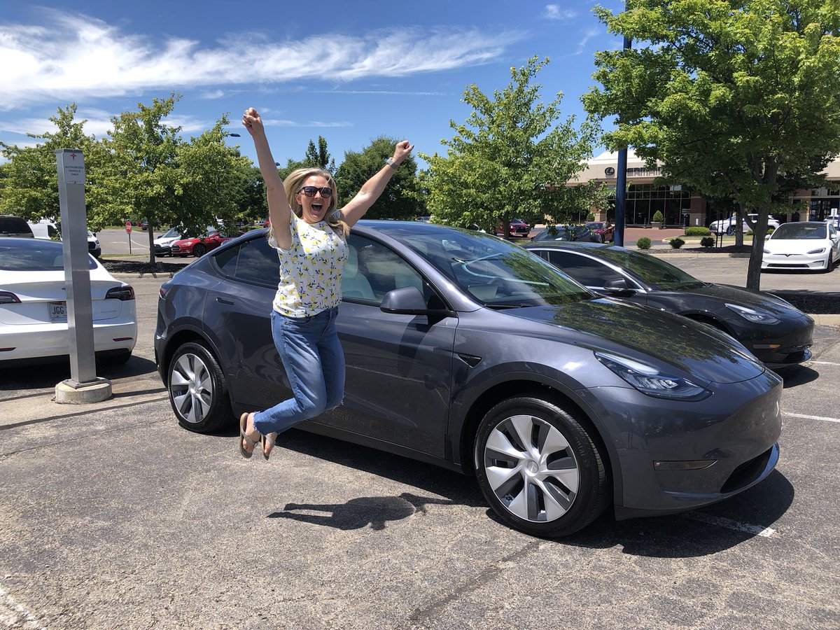 keving722's tweet photo. 7-8 years ago she said she wanted a Tesla. I laughed and said it’d never happen. So she started selling things on eBay. Today this happened. #LikeABoss https://t.co/ZLeUM0p2zc