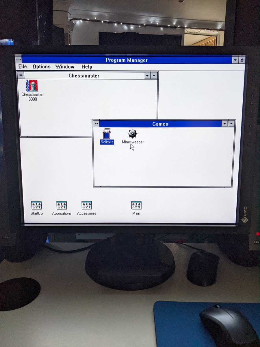 So I finally found a use for my HP Thinclient... I've installed DOS 6.22 & Windows 3.1. I can finally play Gorillas! 😀