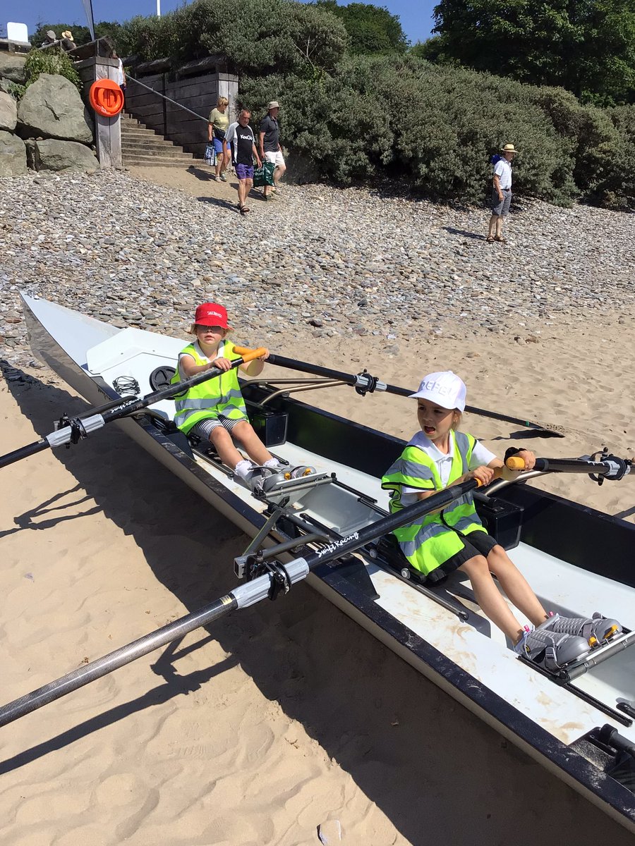 Pupils from Year 1,2,3 and 4 visited Coppet Hall beach today to support the British Rowing Championship that is taking place in Saundersfoot this weekend. Everyone thoroughly enjoyed learning to row and to be a coxswain! Thank you! @BritishRowing @coppethall @_OLW_